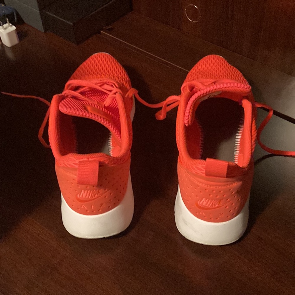 Nike Air Max-Bright Orange - Picture 5 of 6